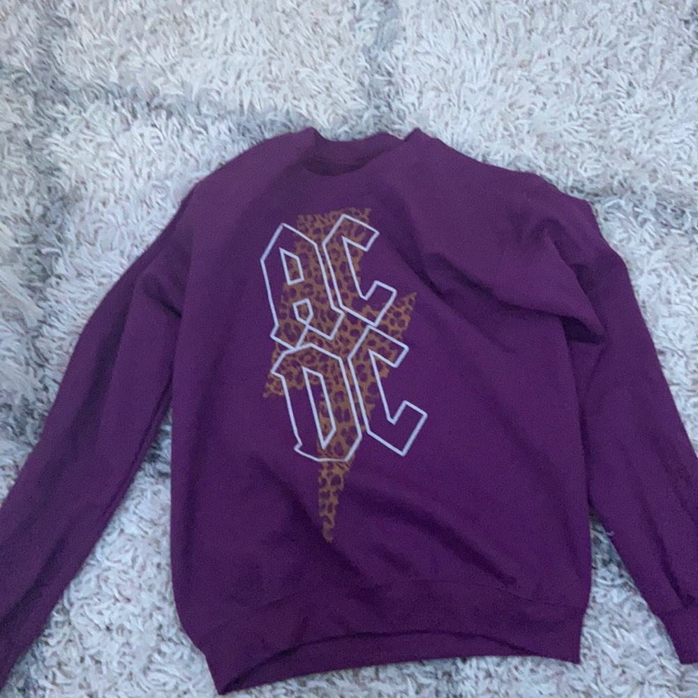 AC/DC lightning bolt